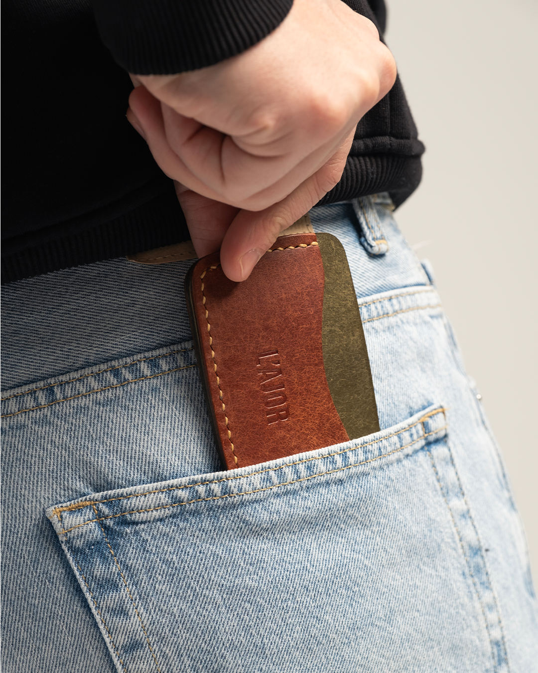 Card Holder 002