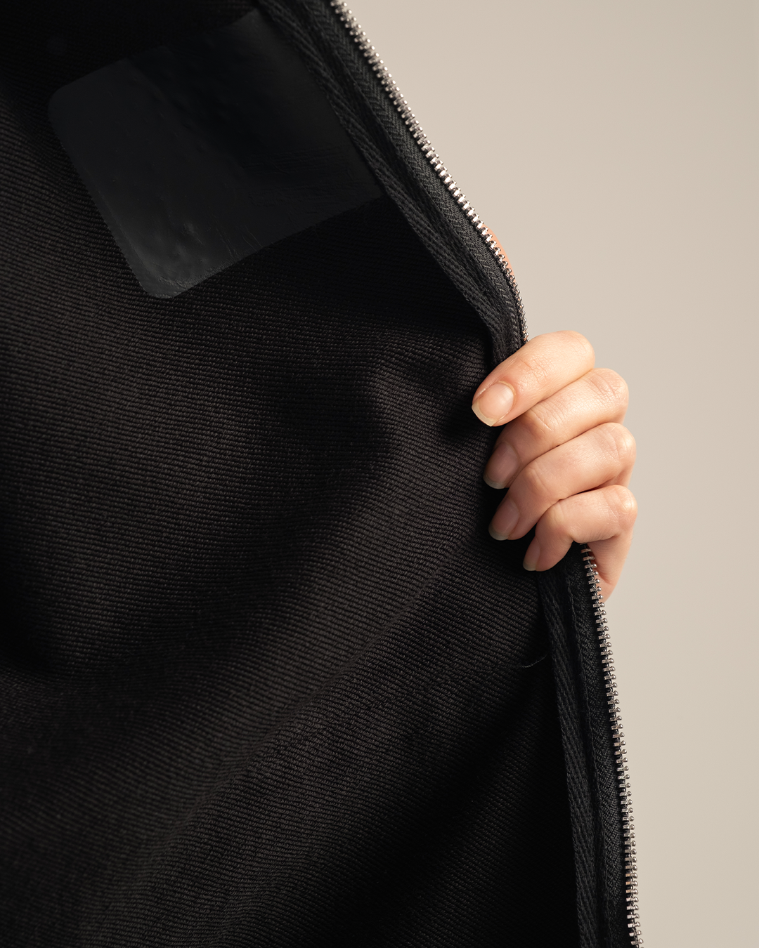 Rise Zipper